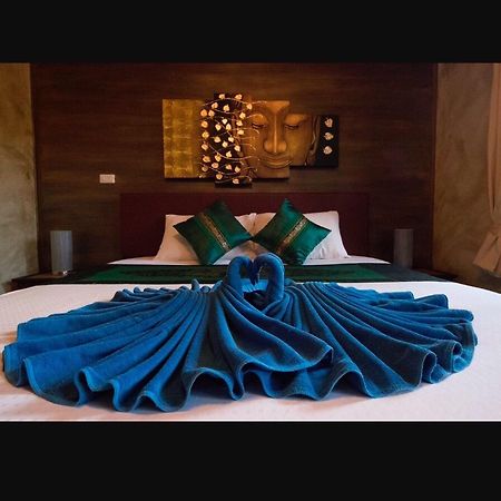 Royal Chang Of Siam Boutique Resort Rawai Bagian luar foto