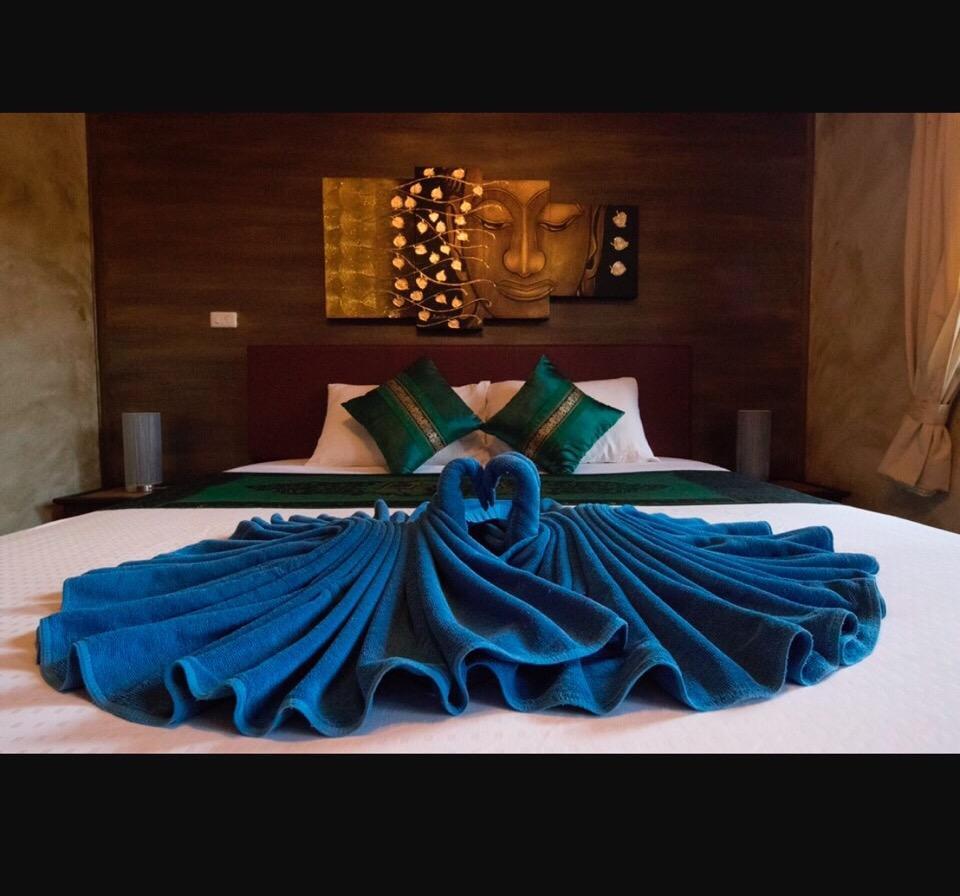 Royal Chang Of Siam Boutique Resort Rawai Bagian luar foto